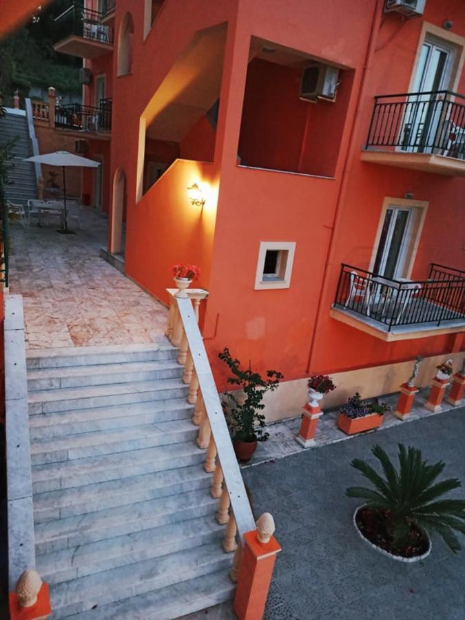 Corfu Sunflower Apartments Benitses  Exterior foto