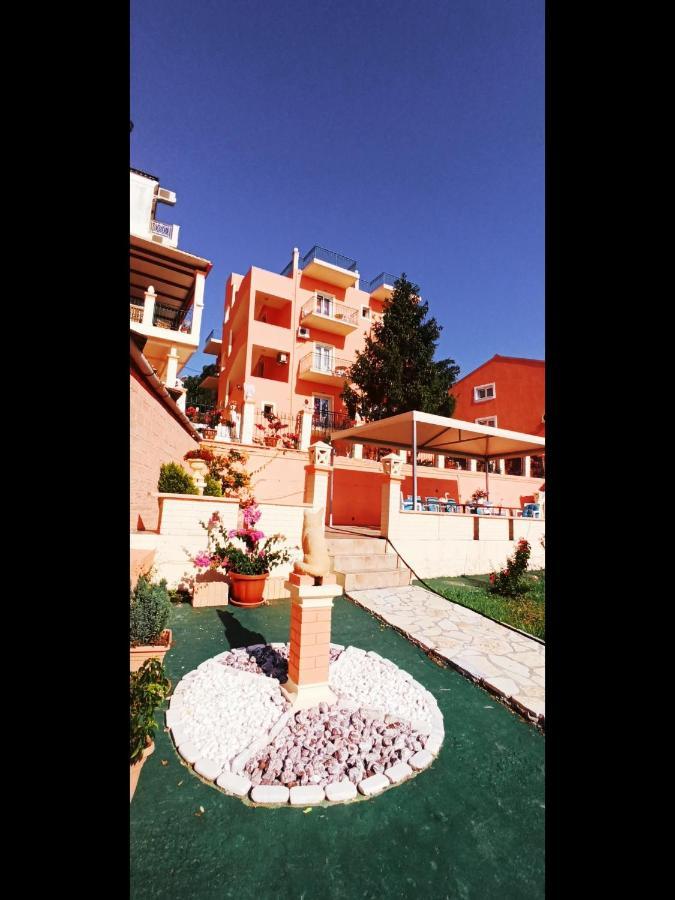 Corfu Sunflower Apartments Benitses  Exterior foto