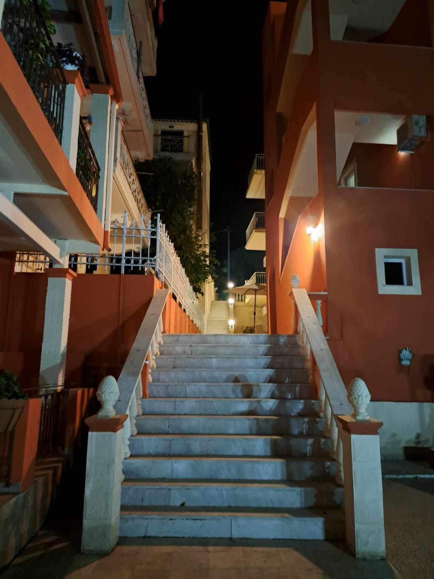 Corfu Sunflower Apartments Benitses  Exterior foto