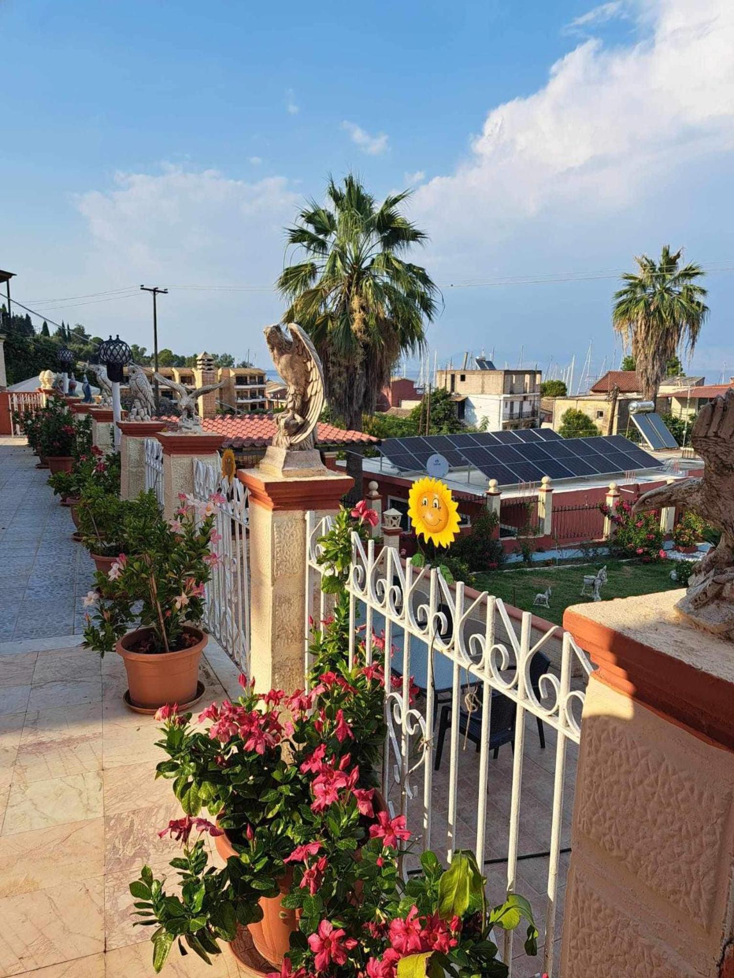 Corfu Sunflower Apartments Benitses  Exterior foto