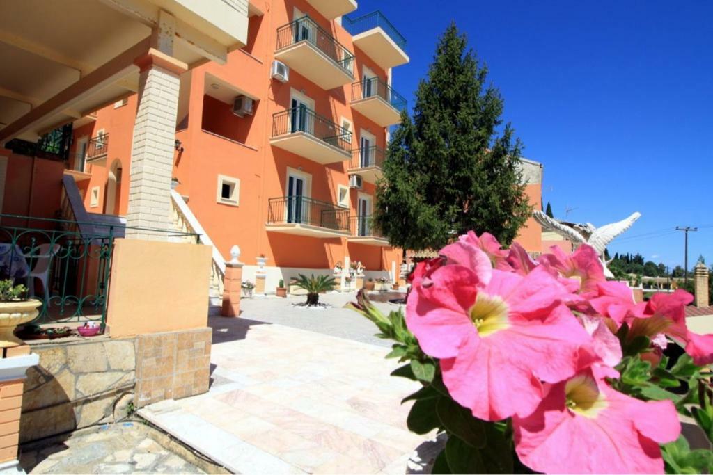 Corfu Sunflower Apartments Benitses  Exterior foto